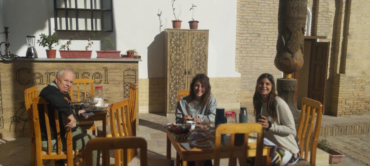 Carousel Hotel Khiva Bagian luar foto